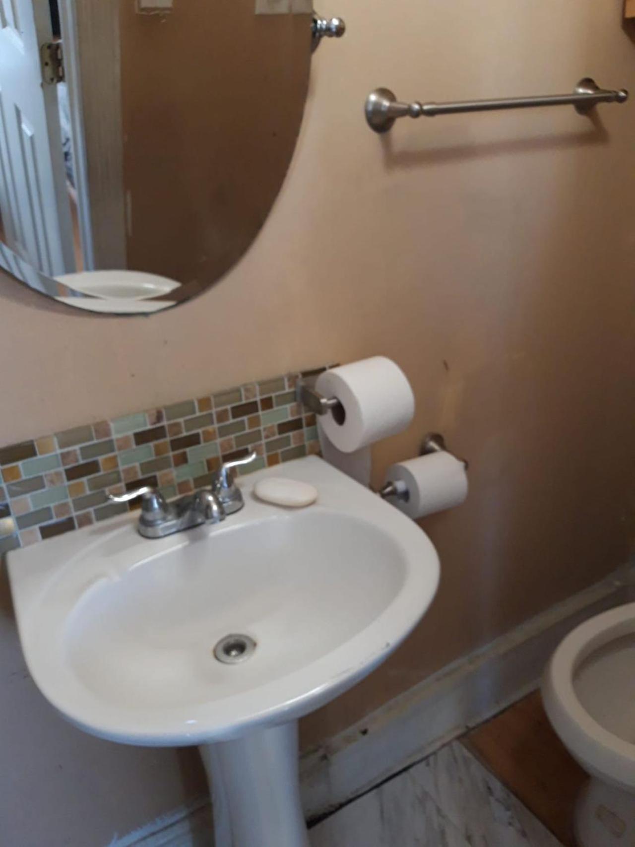 2131 Private Double Room Philadelphia Exterior photo